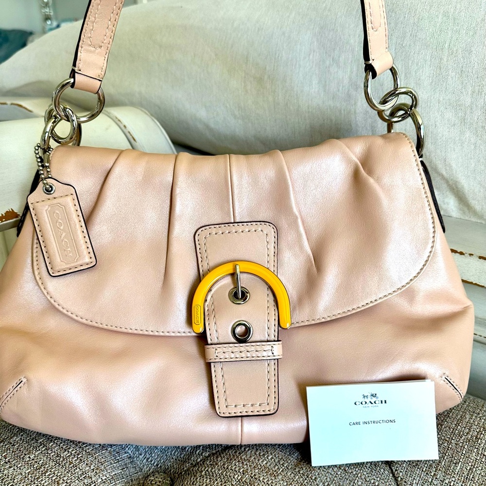 COACH Vintage Pearlized Ballet Slipper Pink Soho Leather w/Buckle Shoulder Bag